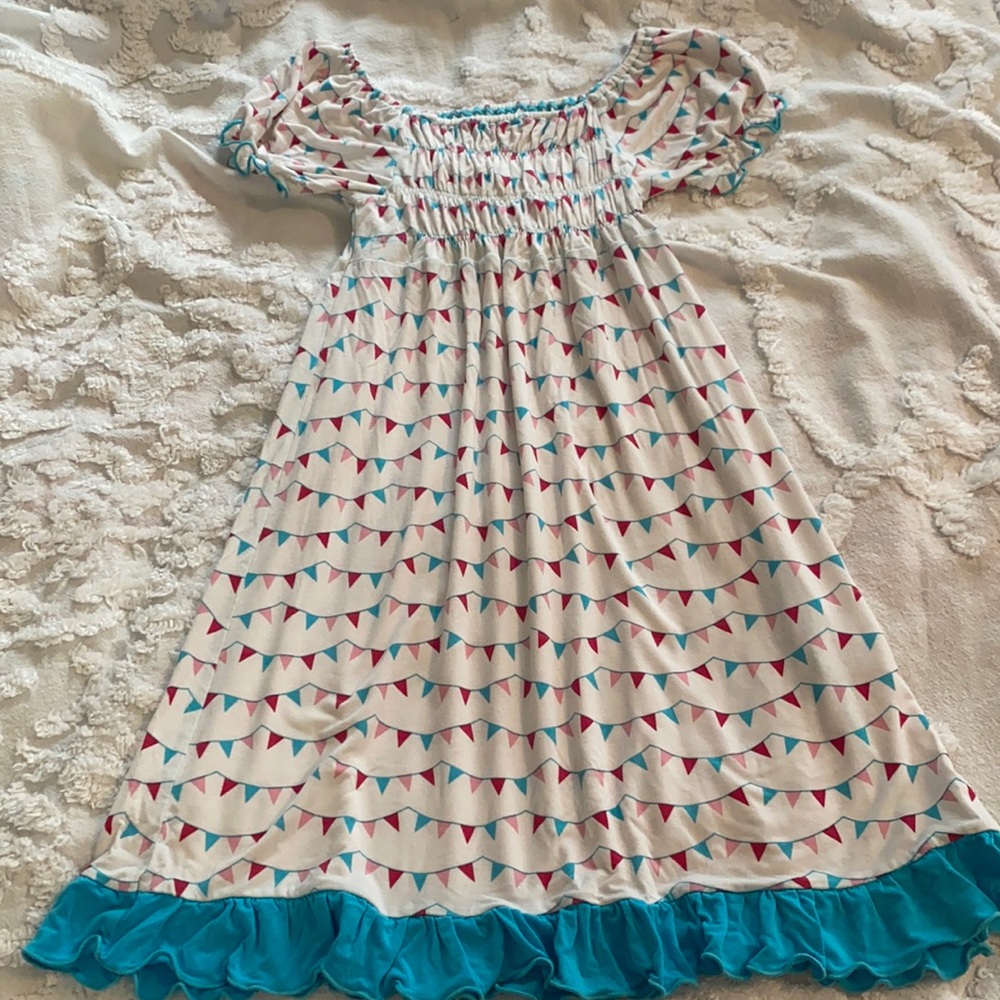 GUC girls KicKee Kids dress size 8, runs small